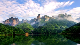 天子山索道核心景点：索溪湖
